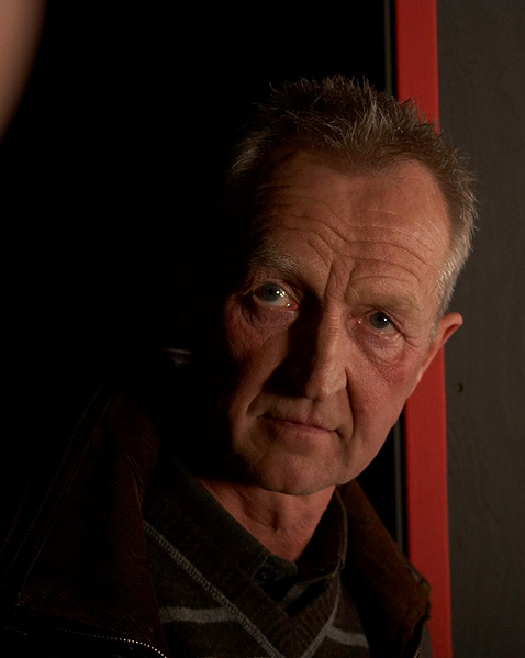 Старый мужик решил трахнуть властную госпожу раком Старый мужик решил трахнуть властную госпожу раком